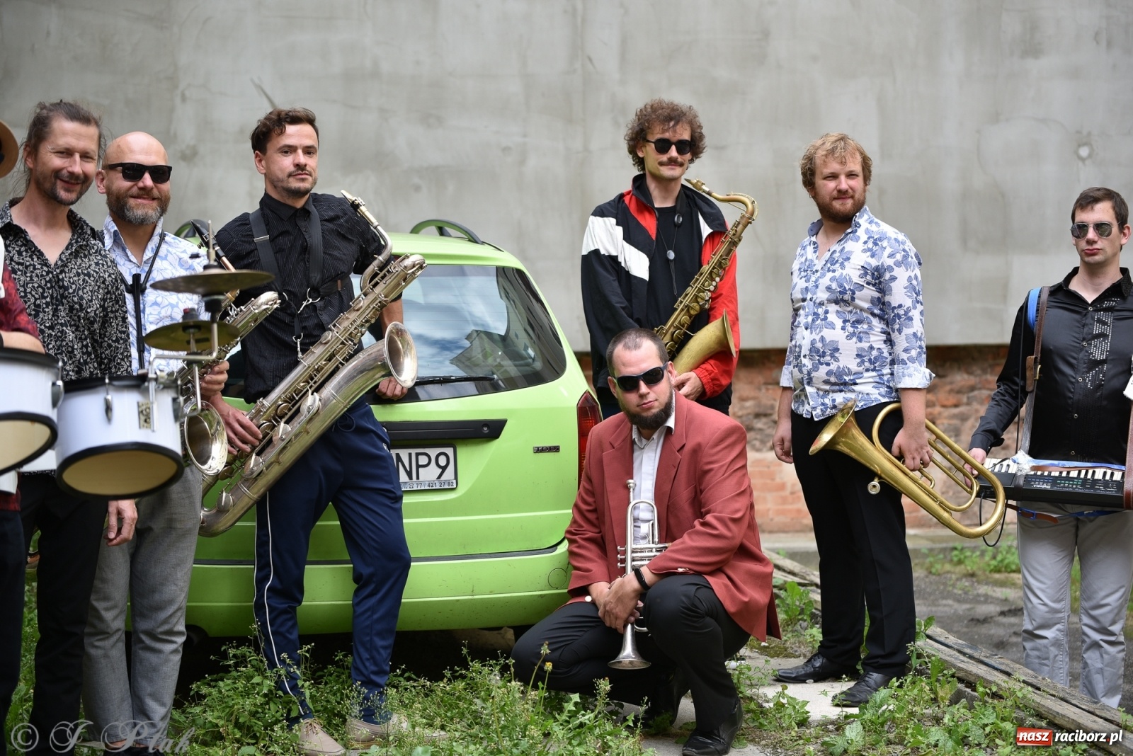 Zdjęcie w galerii na portalu naszraciborz.pl: Racibórz. Akcja artystyczna nieoczywista i Fanfara Awantura wiadomości z regionu
