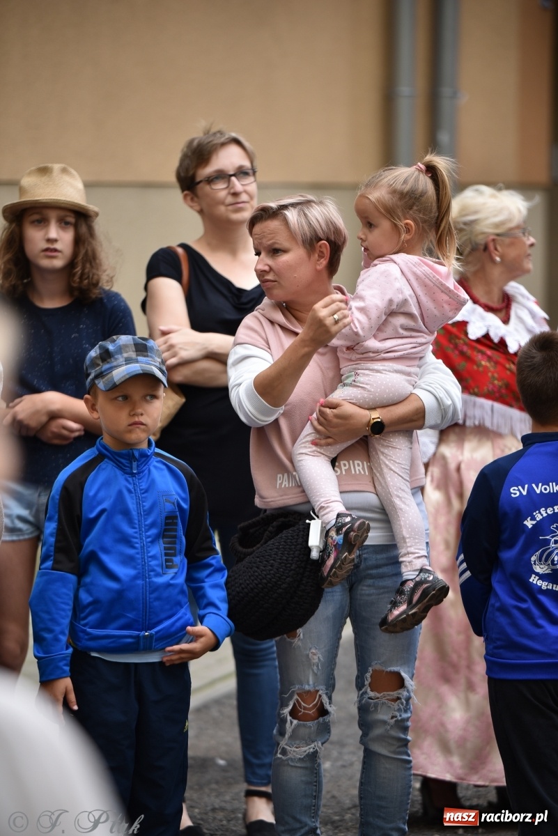 Zdjęcie w galerii na portalu naszraciborz.pl: Racibórz. Akcja artystyczna nieoczywista i Fanfara Awantura wiadomości z regionu