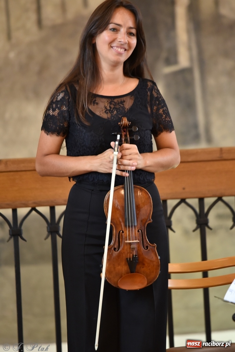 Zdjęcie w galerii na portalu naszraciborz.pl: Podziękowania i pożegnania. ACOUSTIC QUARTET w Muzeum wiadomości z regionu