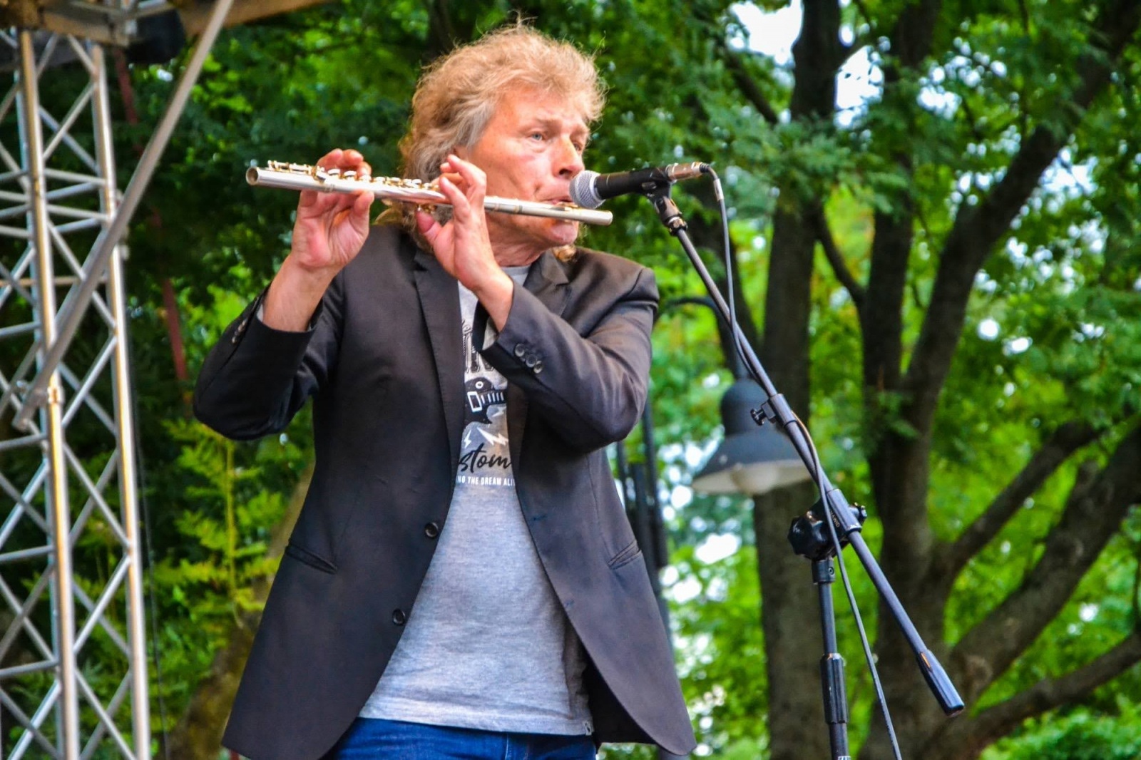 Zdjęcie w galerii na portalu naszraciborz.pl: Edward Simoni wystąpił na zamku wiadomości z regionu