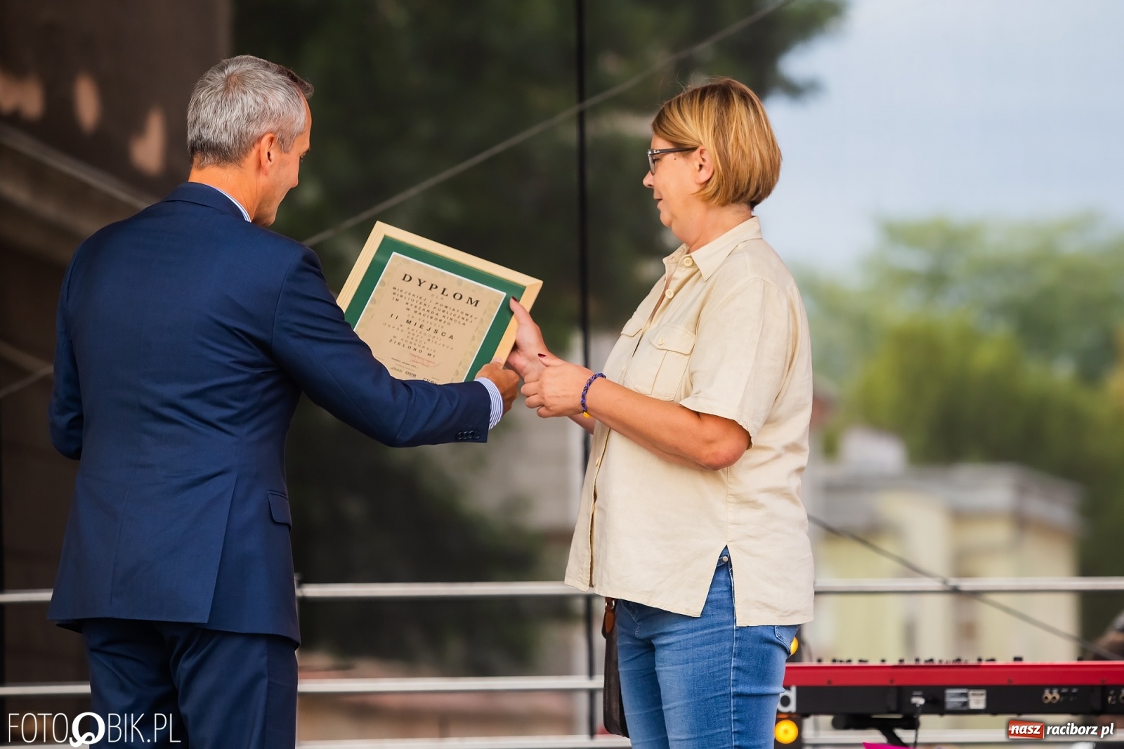 Zdjęcie w galerii na portalu naszraciborz.pl: Zielono mi. Na Rynku wręczono nagrody i wyróżnienia wiadomości z regionu