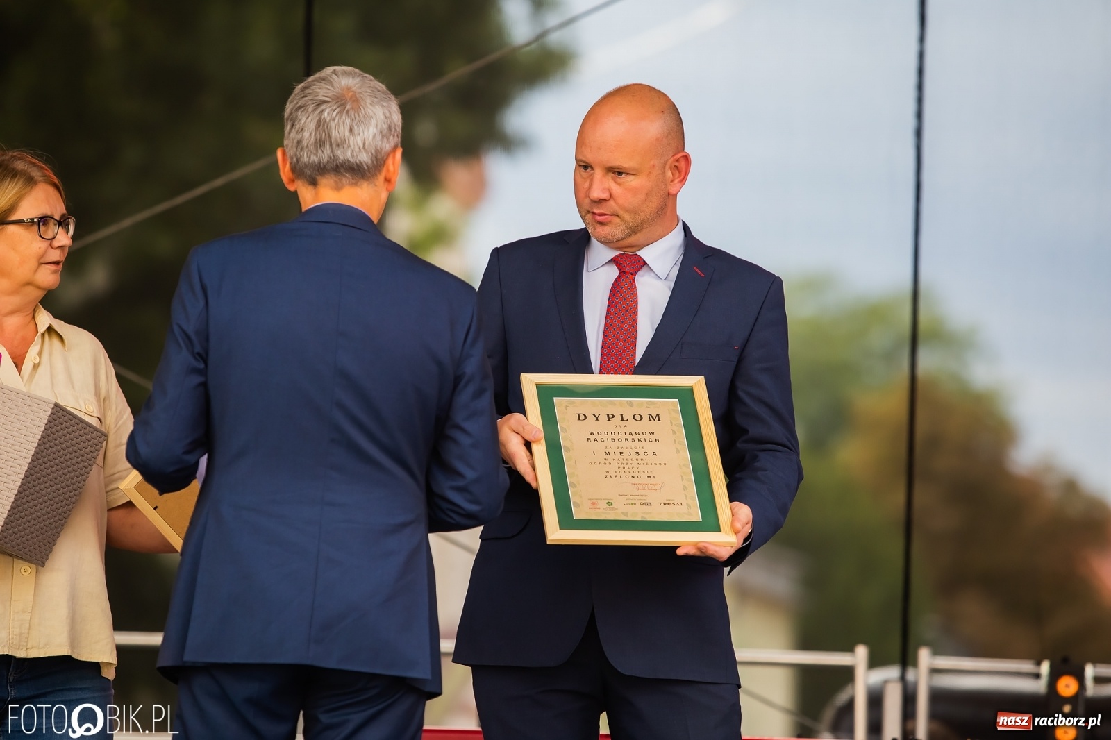 Zdjęcie w galerii na portalu naszraciborz.pl: Zielono mi. Na Rynku wręczono nagrody i wyróżnienia wiadomości z regionu