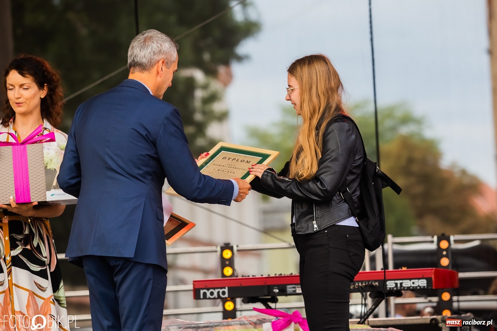 Zdjęcie w galerii na portalu naszraciborz.pl: Zielono mi. Na Rynku wręczono nagrody i wyróżnienia wiadomości z regionu