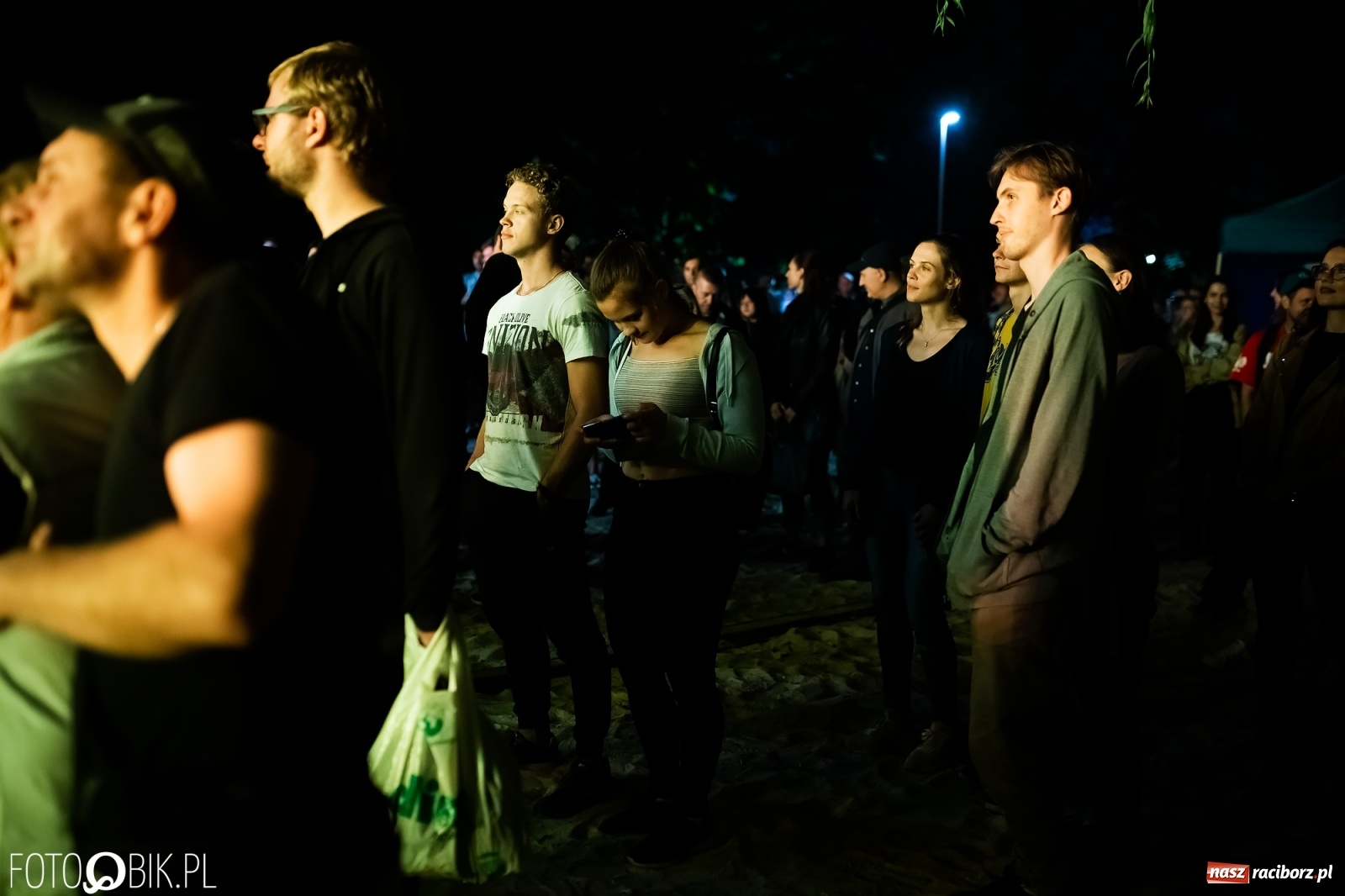 Zdjęcie w galerii na portalu naszraciborz.pl: Z tęsknoty za INTRO. Linia Nocna w Raciborzu [FOTO i WIDEO] wiadomości z regionu