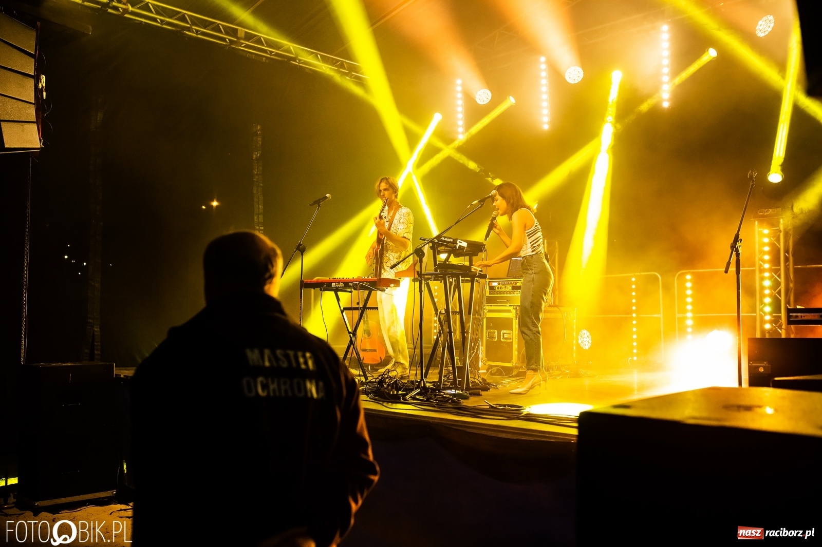 Zdjęcie w galerii na portalu naszraciborz.pl: Z tęsknoty za INTRO. Linia Nocna w Raciborzu [FOTO i WIDEO] wiadomości z regionu