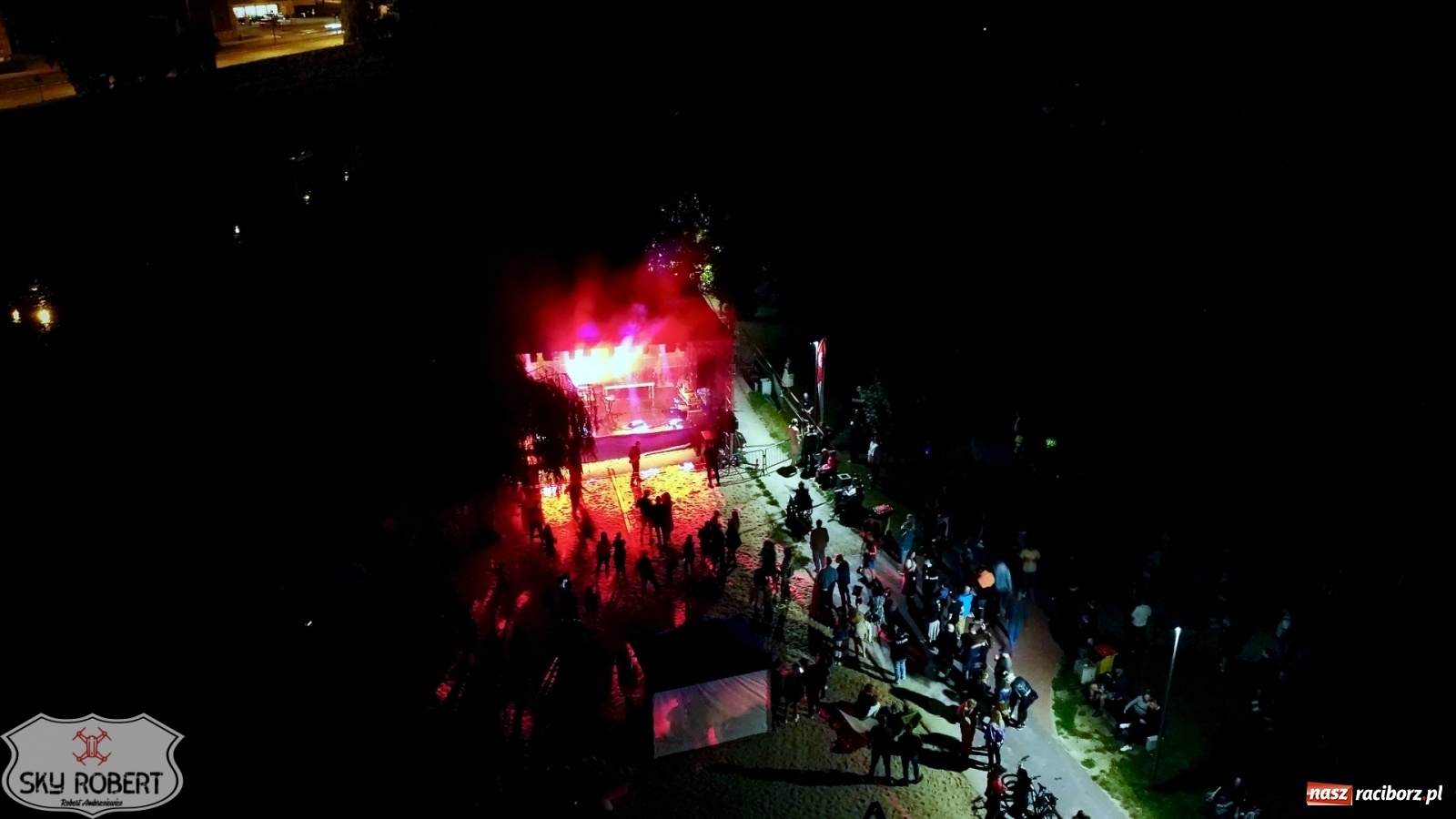 Zdjęcie w galerii na portalu naszraciborz.pl: Z tęsknoty za INTRO. Linia Nocna w Raciborzu [FOTO i WIDEO] wiadomości z regionu