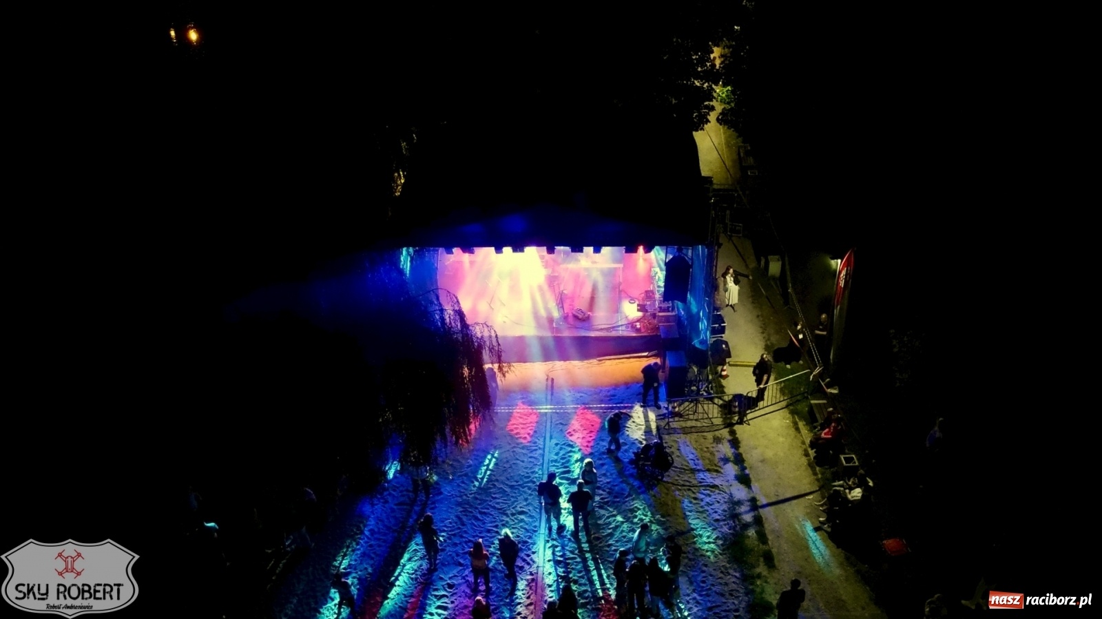 Zdjęcie w galerii na portalu naszraciborz.pl: Z tęsknoty za INTRO. Linia Nocna w Raciborzu [FOTO i WIDEO] wiadomości z regionu