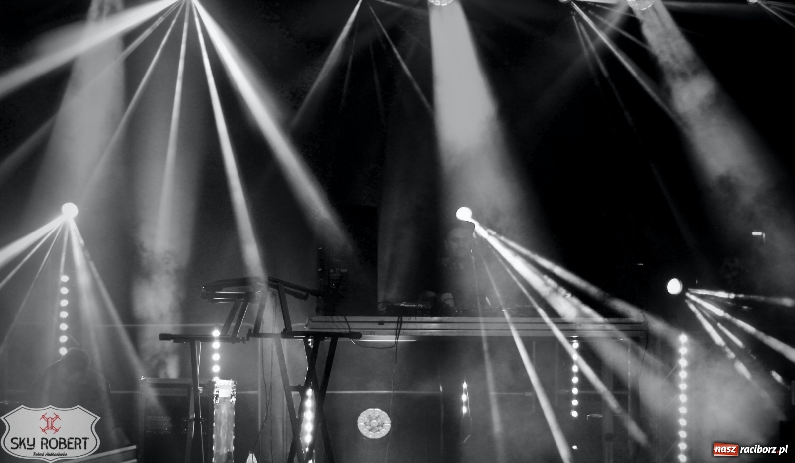 Zdjęcie w galerii na portalu naszraciborz.pl: Z tęsknoty za INTRO. Linia Nocna w Raciborzu [FOTO i WIDEO] wiadomości z regionu