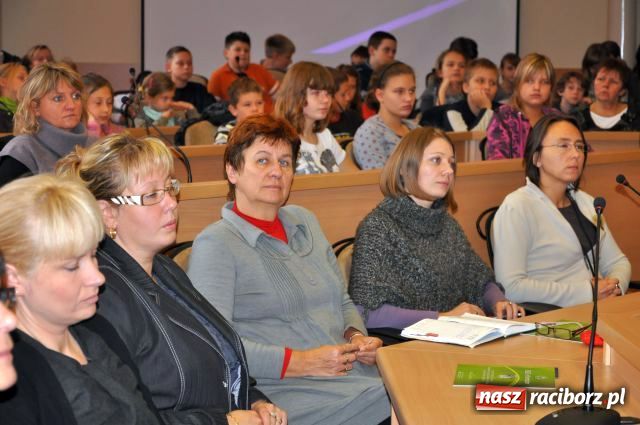 Zdjęcie w galerii na portalu naszraciborz.pl: O ekologii uczniom i paniom wiadomości z regionu