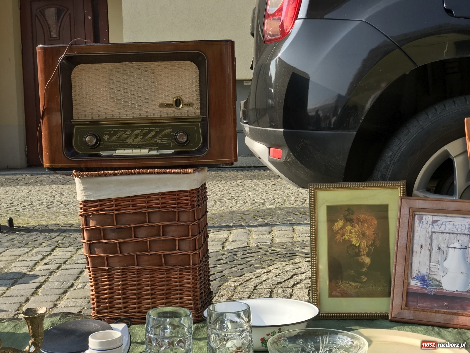 Zdjęcie w galerii na portalu naszraciborz.pl: II Raciborski Targ Staroci pękał w szwach wiadomości z regionu