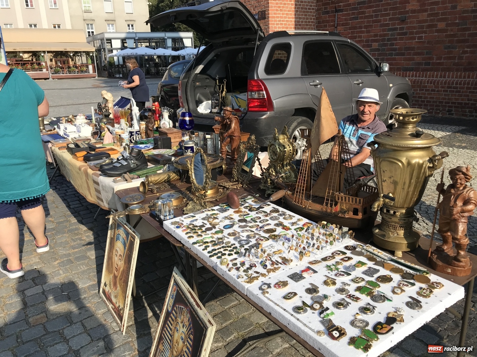 Zdjęcie w galerii na portalu naszraciborz.pl: II Raciborski Targ Staroci pękał w szwach wiadomości z regionu