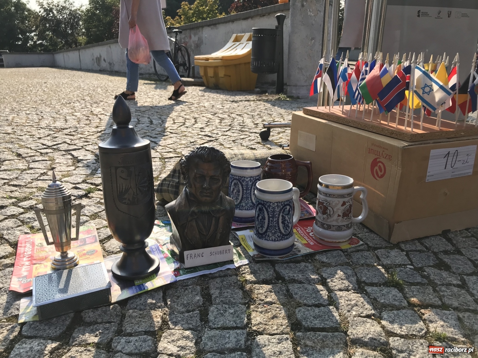 Zdjęcie w galerii na portalu naszraciborz.pl: II Raciborski Targ Staroci pękał w szwach wiadomości z regionu