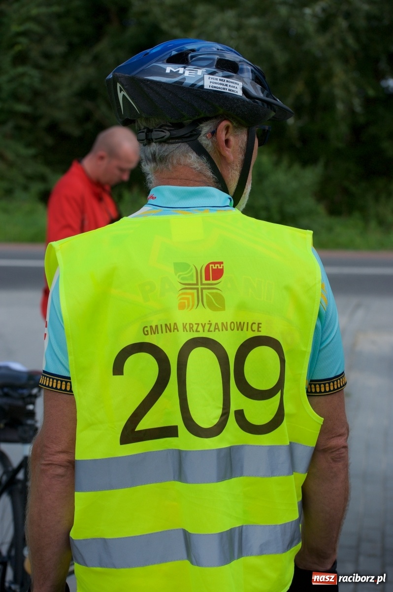 Zdjęcie w galerii na portalu naszraciborz.pl: Blisko stu rowerzystów na trasie rajdu po gm. Krzyżanowice wiadomości z regionu