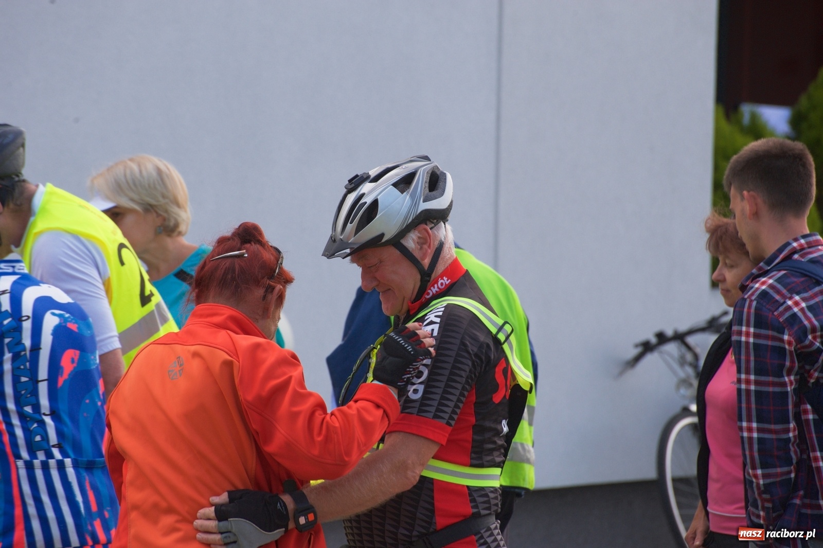 Zdjęcie w galerii na portalu naszraciborz.pl: Blisko stu rowerzystów na trasie rajdu po gm. Krzyżanowice wiadomości z regionu