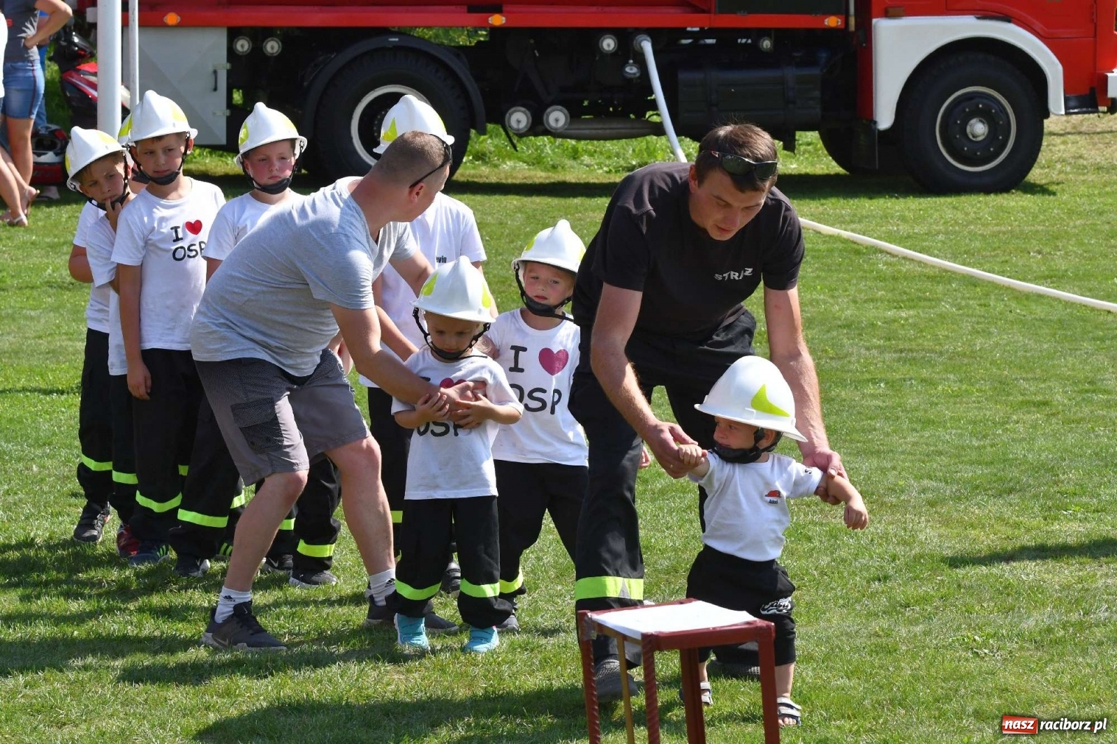 Zdjęcie w galerii na portalu naszraciborz.pl: Czterystu najmłodszych strażaków zjedzie do Bojanowa wiadomości z regionu