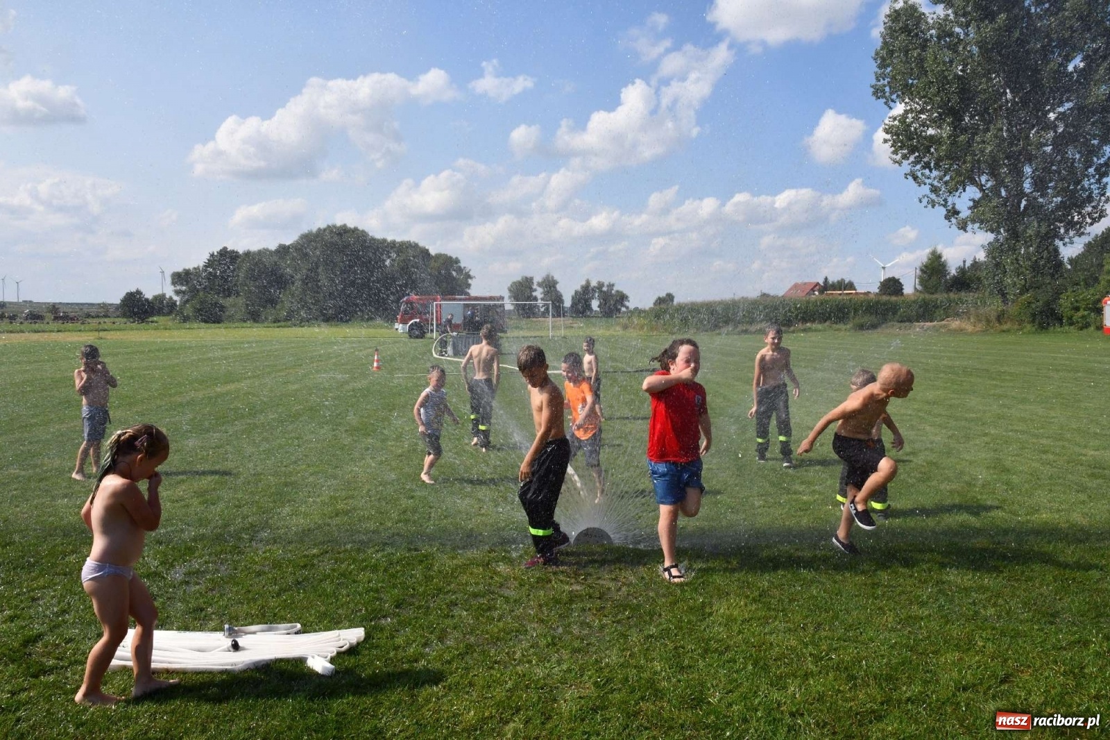 Zdjęcie w galerii na portalu naszraciborz.pl: Czterystu najmłodszych strażaków zjedzie do Bojanowa wiadomości z regionu