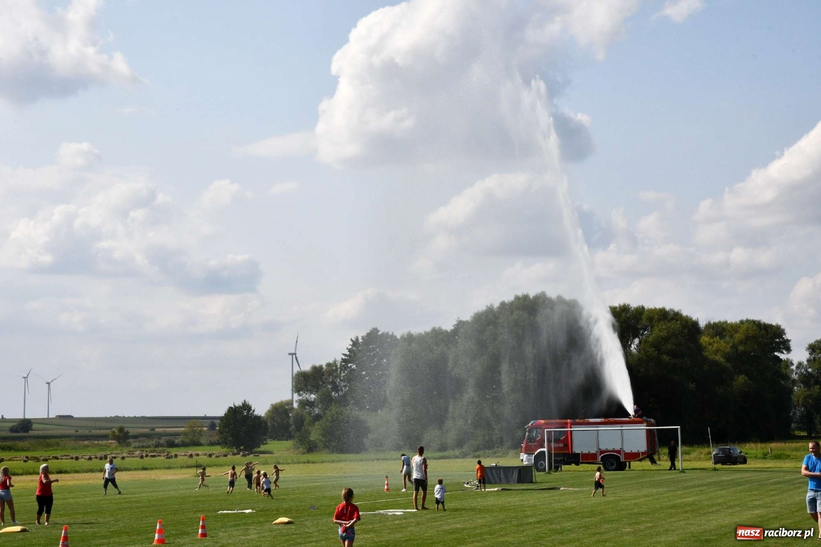 Zdjęcie w galerii na portalu naszraciborz.pl: Czterystu najmłodszych strażaków zjedzie do Bojanowa wiadomości z regionu
