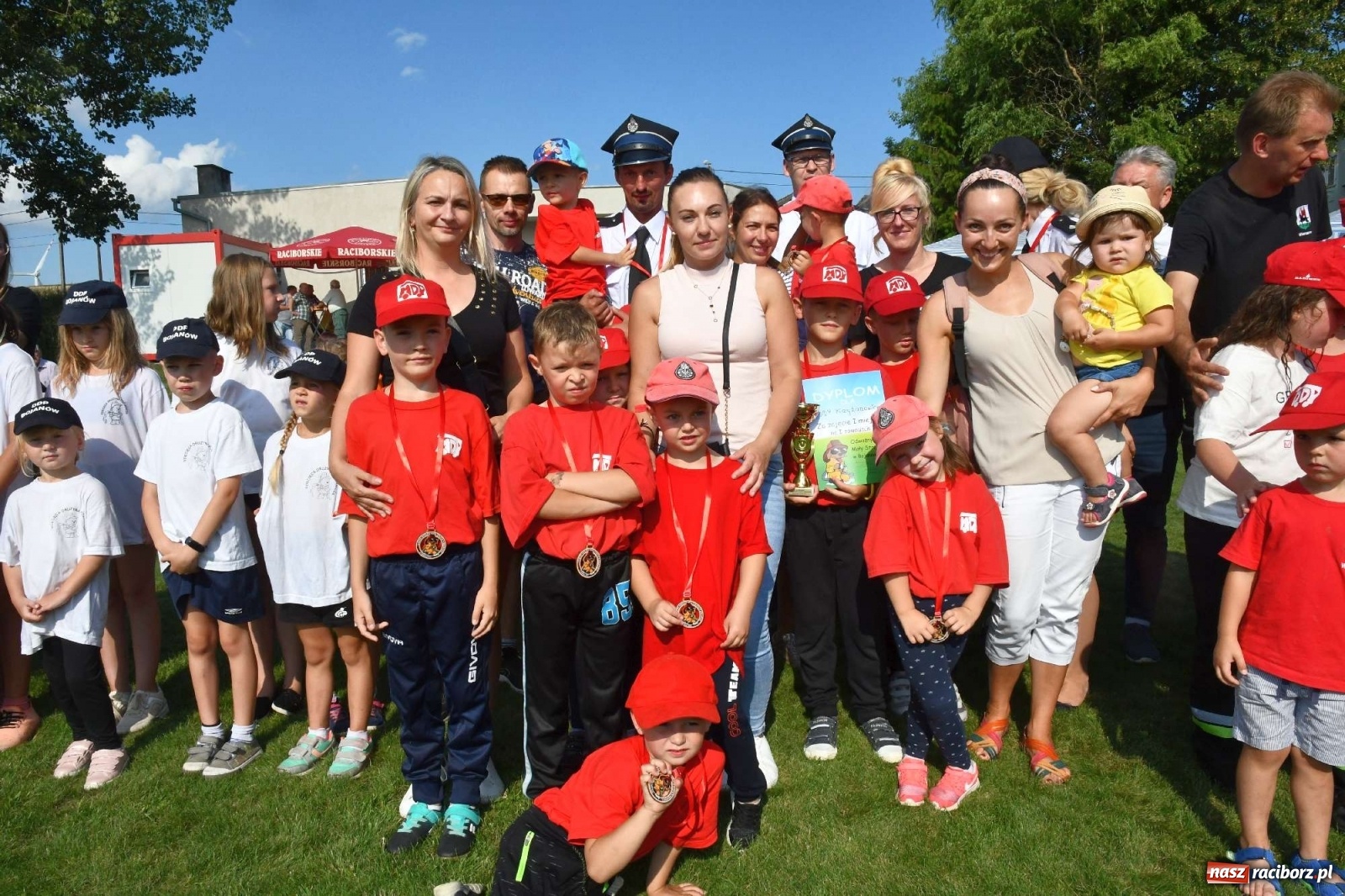 Zdjęcie w galerii na portalu naszraciborz.pl: Czterystu najmłodszych strażaków zjedzie do Bojanowa wiadomości z regionu