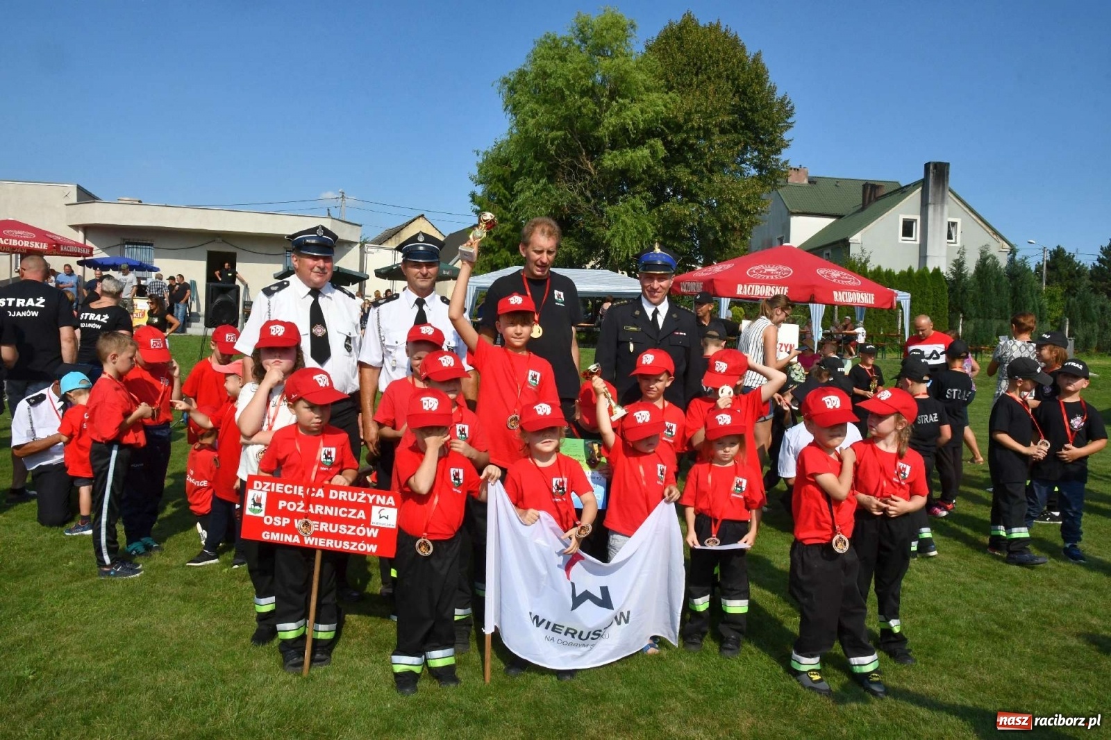 Zdjęcie w galerii na portalu naszraciborz.pl: Czterystu najmłodszych strażaków zjedzie do Bojanowa wiadomości z regionu