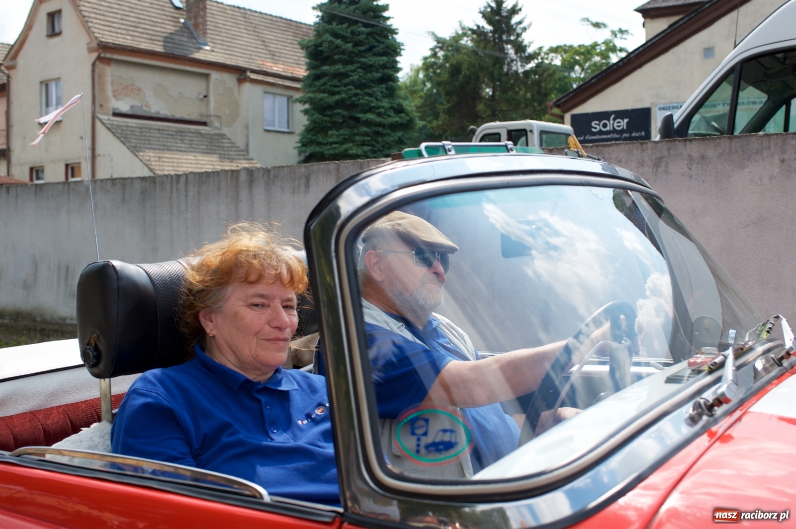 Zdjęcie w galerii na portalu naszraciborz.pl: W Zabełkowie i Tworkowie pokaz historii motoryzacji [FOTO i WIDEO] wiadomości z regionu