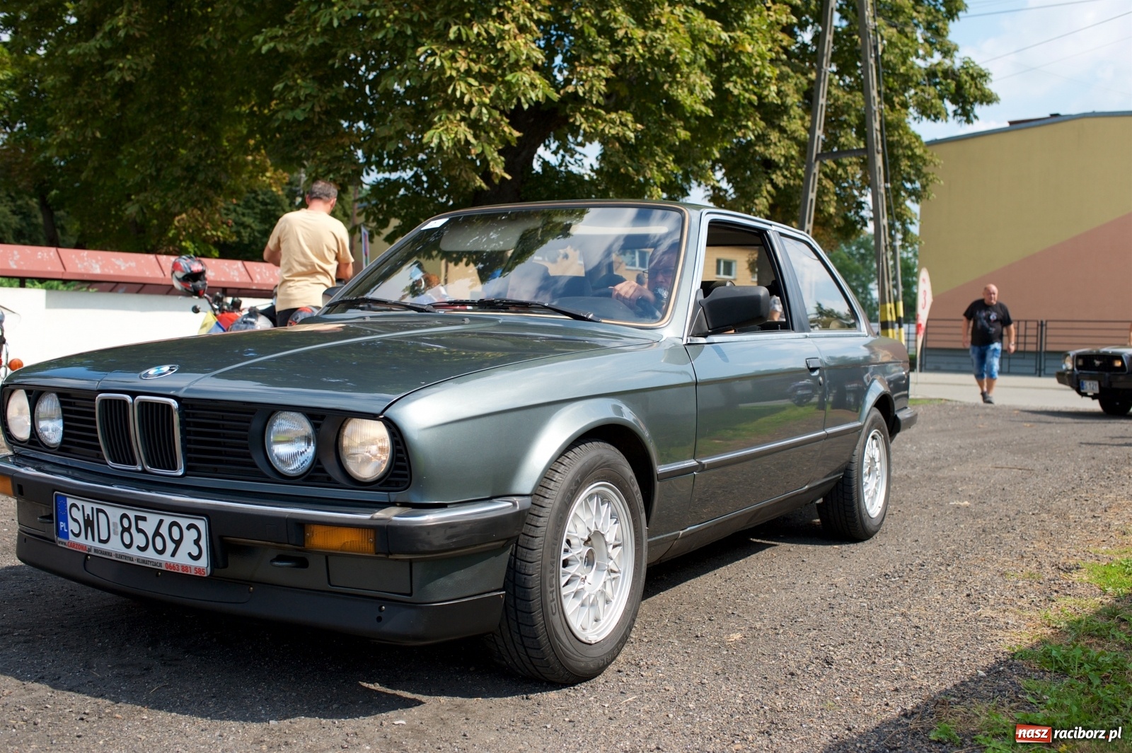 Zdjęcie w galerii na portalu naszraciborz.pl: W Zabełkowie i Tworkowie pokaz historii motoryzacji [FOTO i WIDEO] wiadomości z regionu