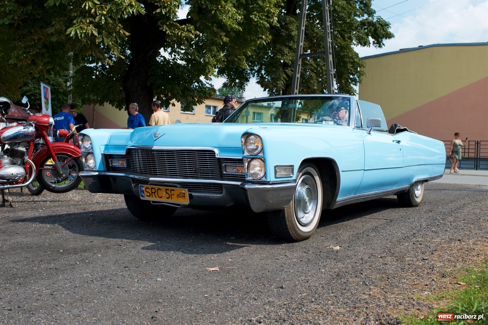 Zdjęcie w galerii na portalu naszraciborz.pl: W Zabełkowie i Tworkowie pokaz historii motoryzacji [FOTO i WIDEO] wiadomości z regionu