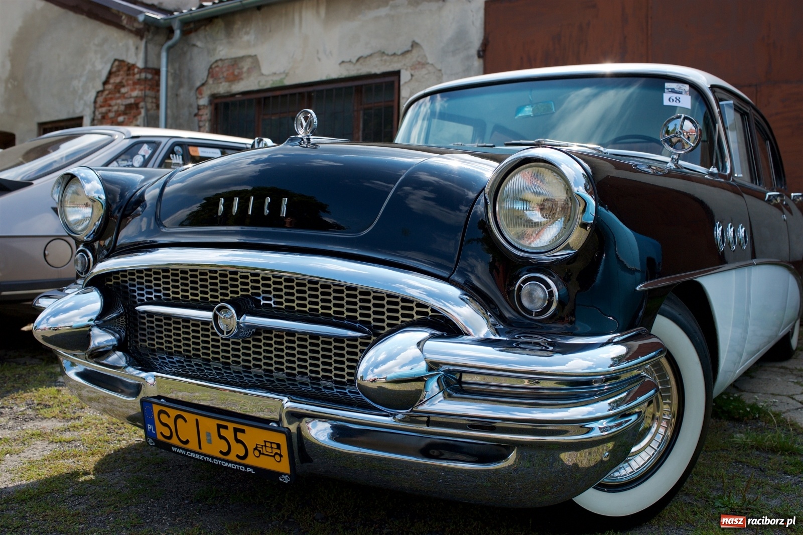 Zdjęcie w galerii na portalu naszraciborz.pl: W Zabełkowie i Tworkowie pokaz historii motoryzacji [FOTO i WIDEO] wiadomości z regionu