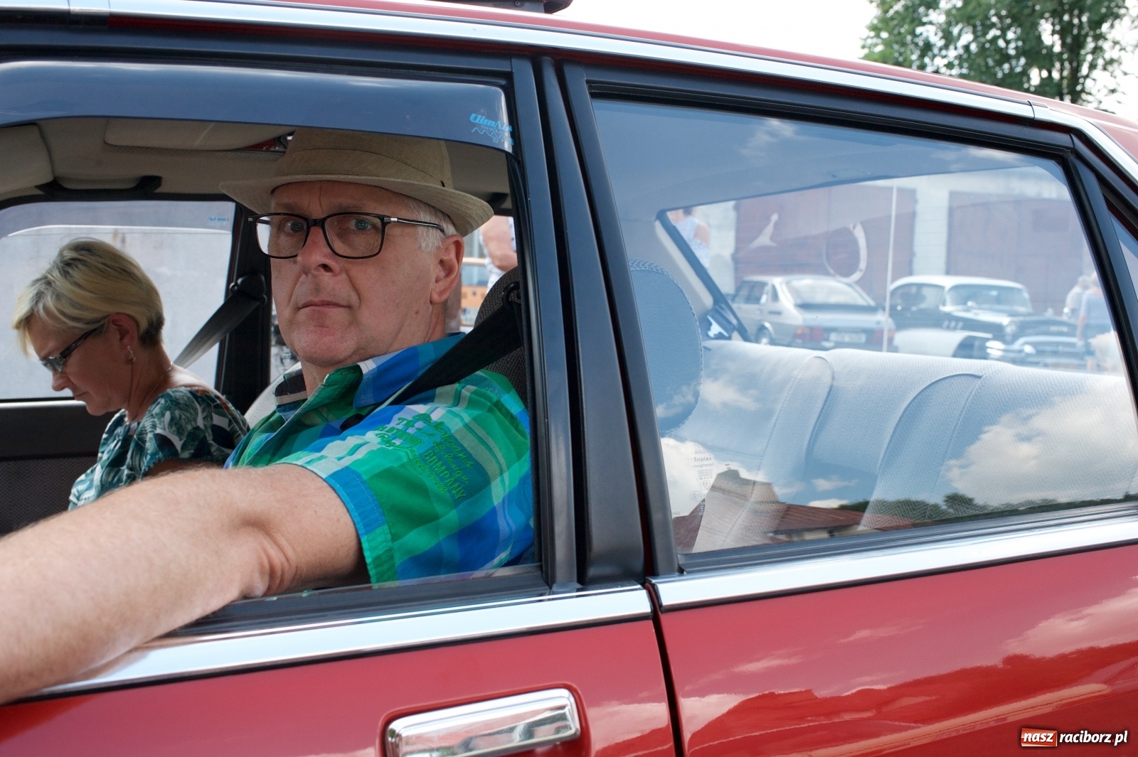 Zdjęcie w galerii na portalu naszraciborz.pl: W Zabełkowie i Tworkowie pokaz historii motoryzacji [FOTO i WIDEO] wiadomości z regionu