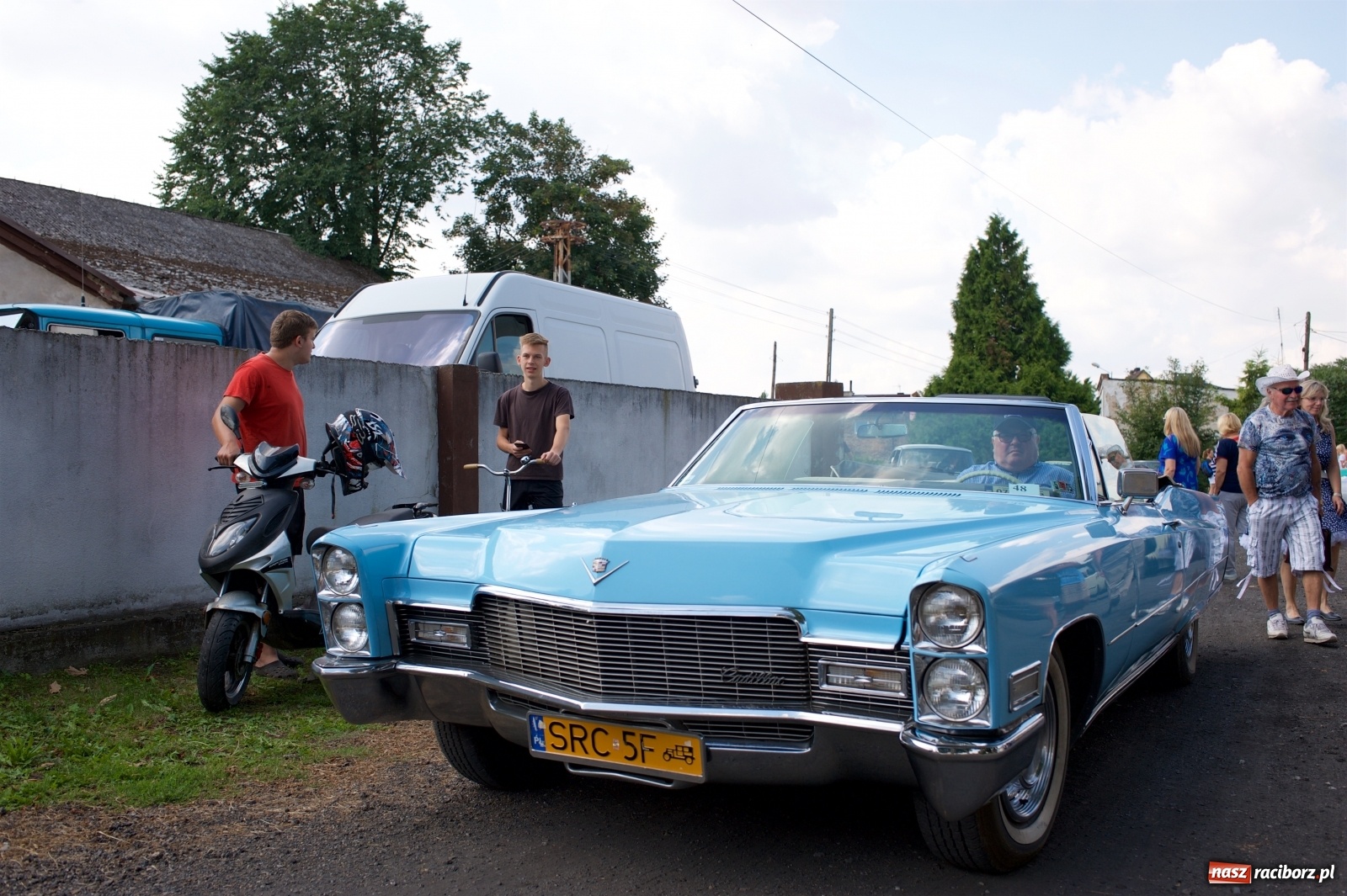 Zdjęcie w galerii na portalu naszraciborz.pl: W Zabełkowie i Tworkowie pokaz historii motoryzacji [FOTO i WIDEO] wiadomości z regionu