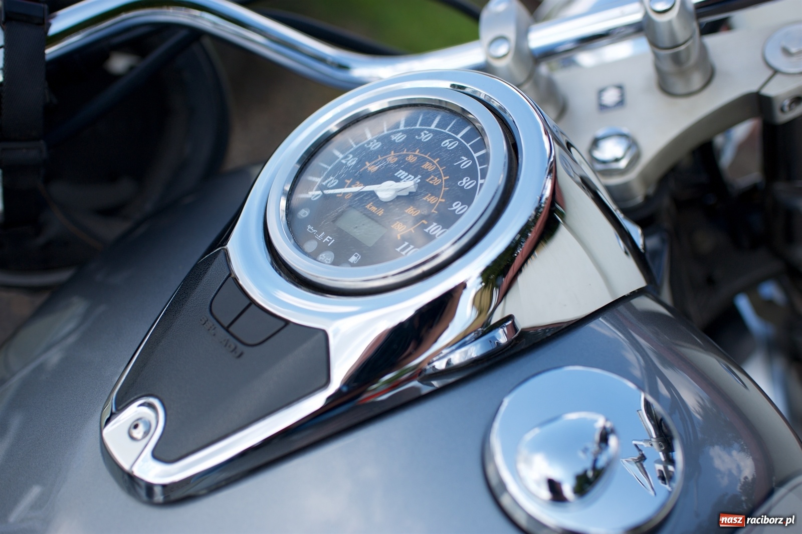 Zdjęcie w galerii na portalu naszraciborz.pl: W Zabełkowie i Tworkowie pokaz historii motoryzacji [FOTO i WIDEO] wiadomości z regionu