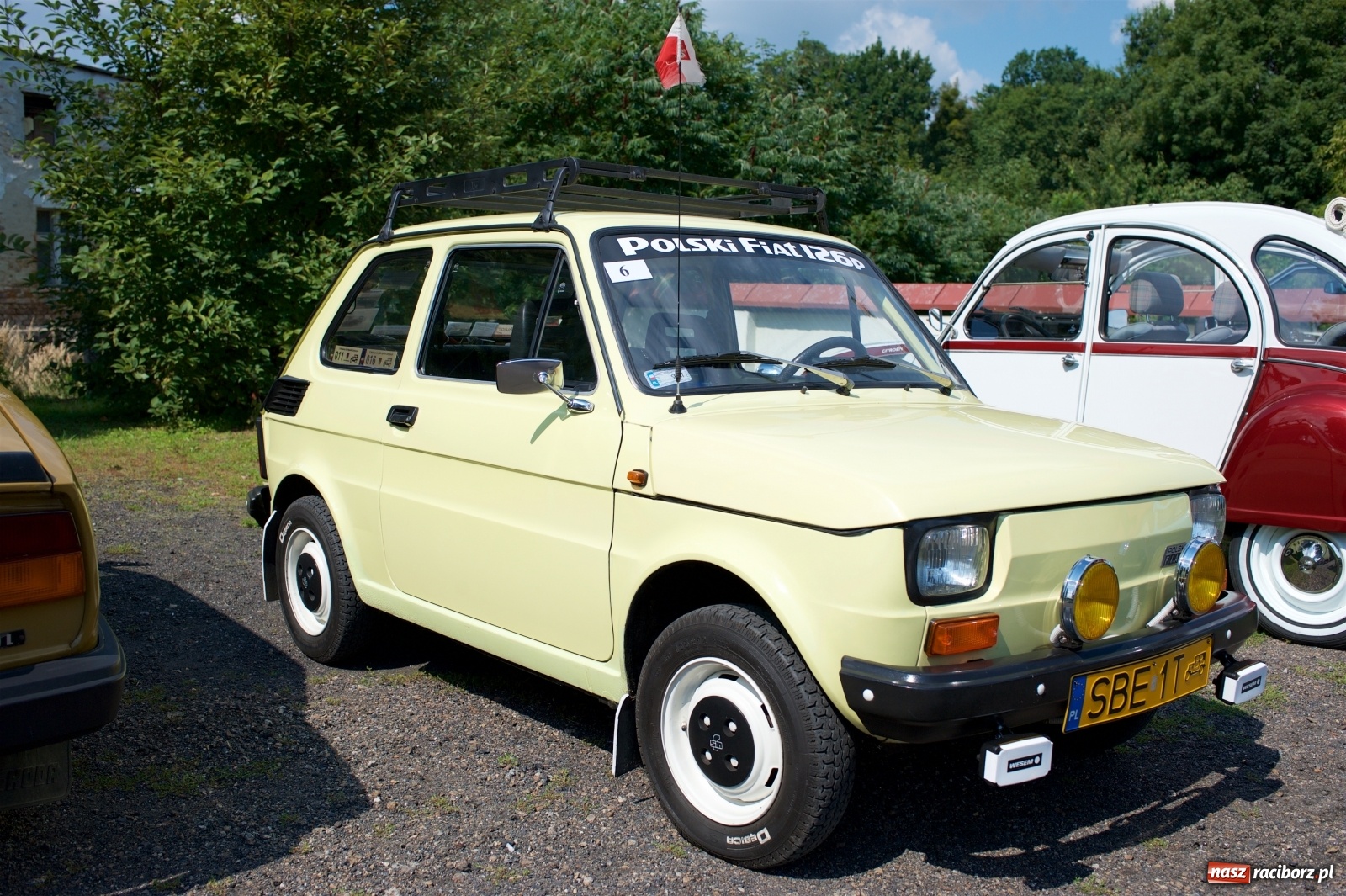 Zdjęcie w galerii na portalu naszraciborz.pl: W Zabełkowie i Tworkowie pokaz historii motoryzacji [FOTO i WIDEO] wiadomości z regionu