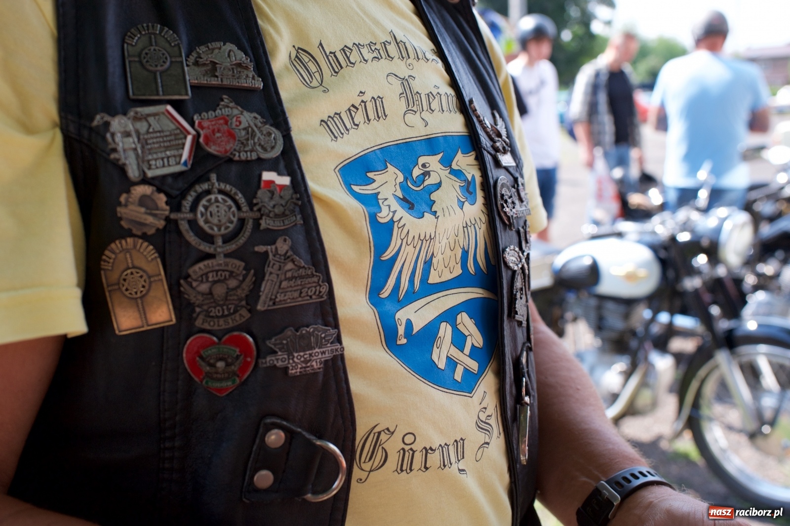 Zdjęcie w galerii na portalu naszraciborz.pl: W Zabełkowie i Tworkowie pokaz historii motoryzacji [FOTO i WIDEO] wiadomości z regionu