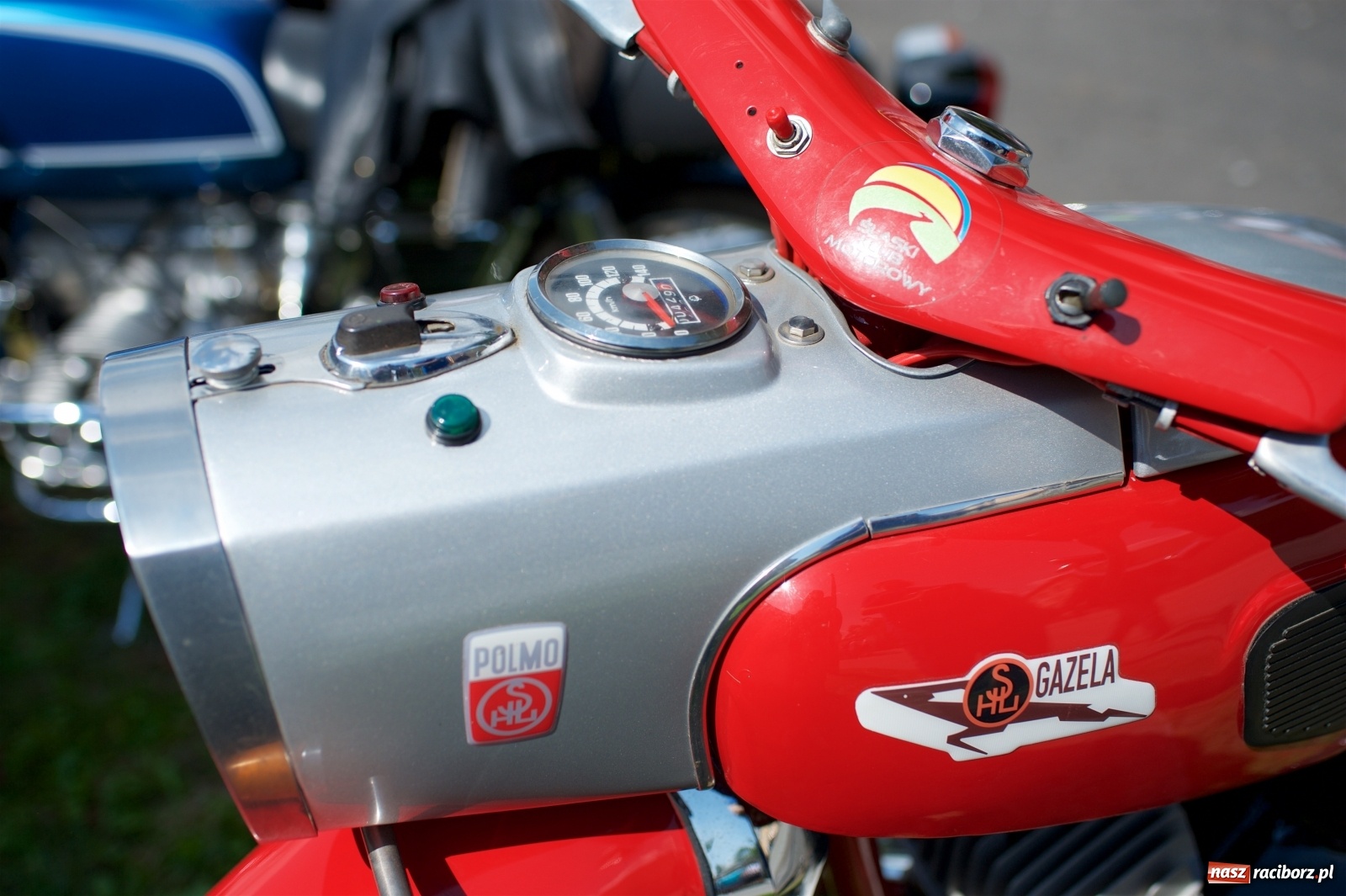 Zdjęcie w galerii na portalu naszraciborz.pl: W Zabełkowie i Tworkowie pokaz historii motoryzacji [FOTO i WIDEO] wiadomości z regionu