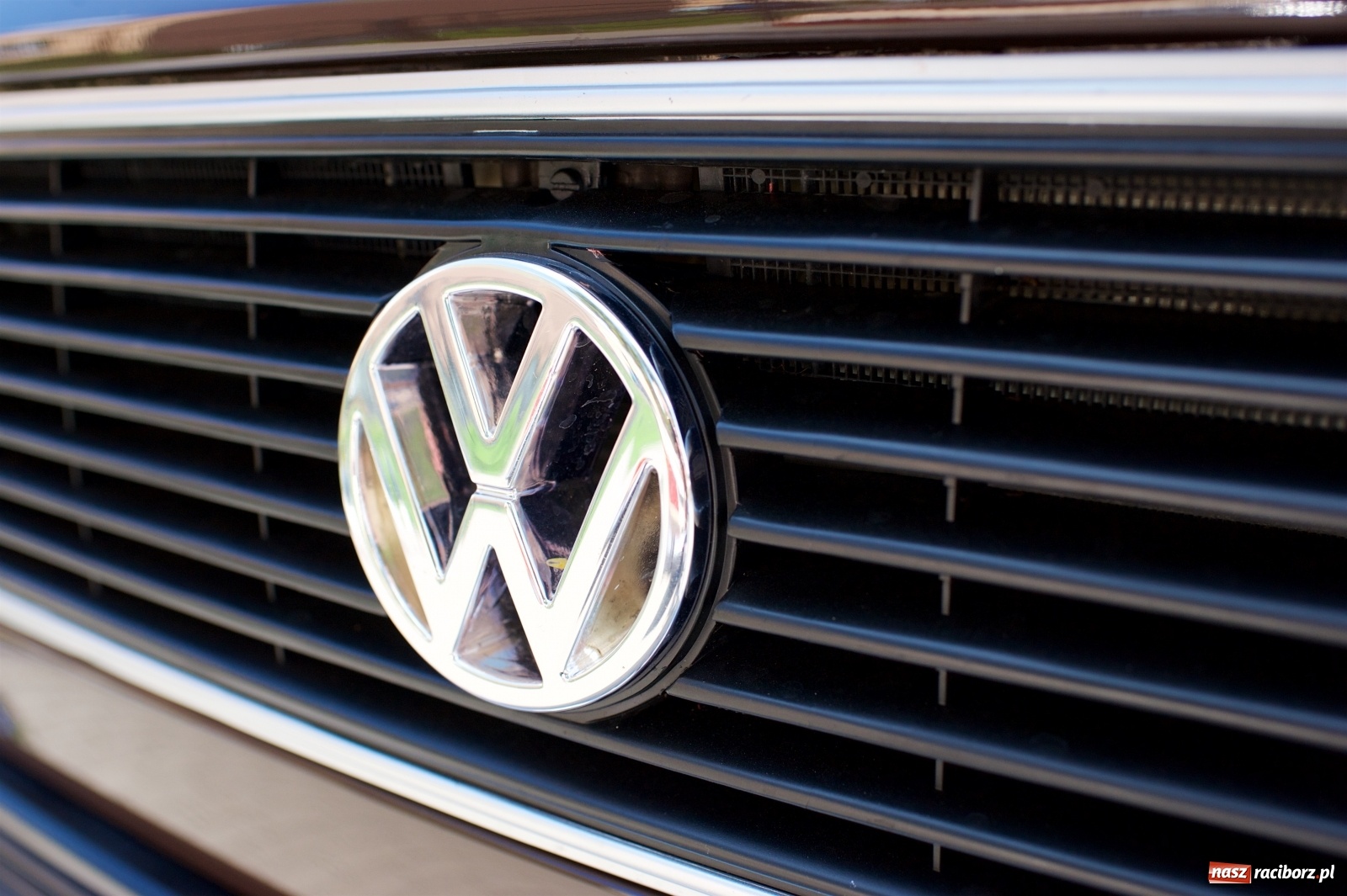 Zdjęcie w galerii na portalu naszraciborz.pl: W Zabełkowie i Tworkowie pokaz historii motoryzacji [FOTO i WIDEO] wiadomości z regionu