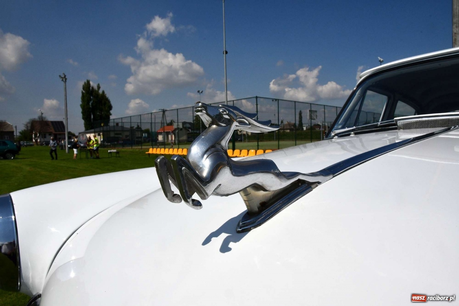 Zdjęcie w galerii na portalu naszraciborz.pl: W Zabełkowie i Tworkowie pokaz historii motoryzacji [FOTO i WIDEO] wiadomości z regionu