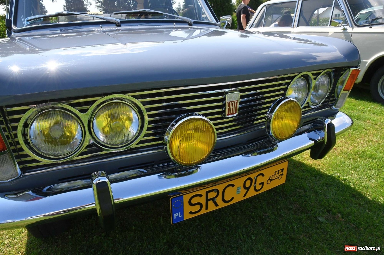 Zdjęcie w galerii na portalu naszraciborz.pl: W Zabełkowie i Tworkowie pokaz historii motoryzacji [FOTO i WIDEO] wiadomości z regionu
