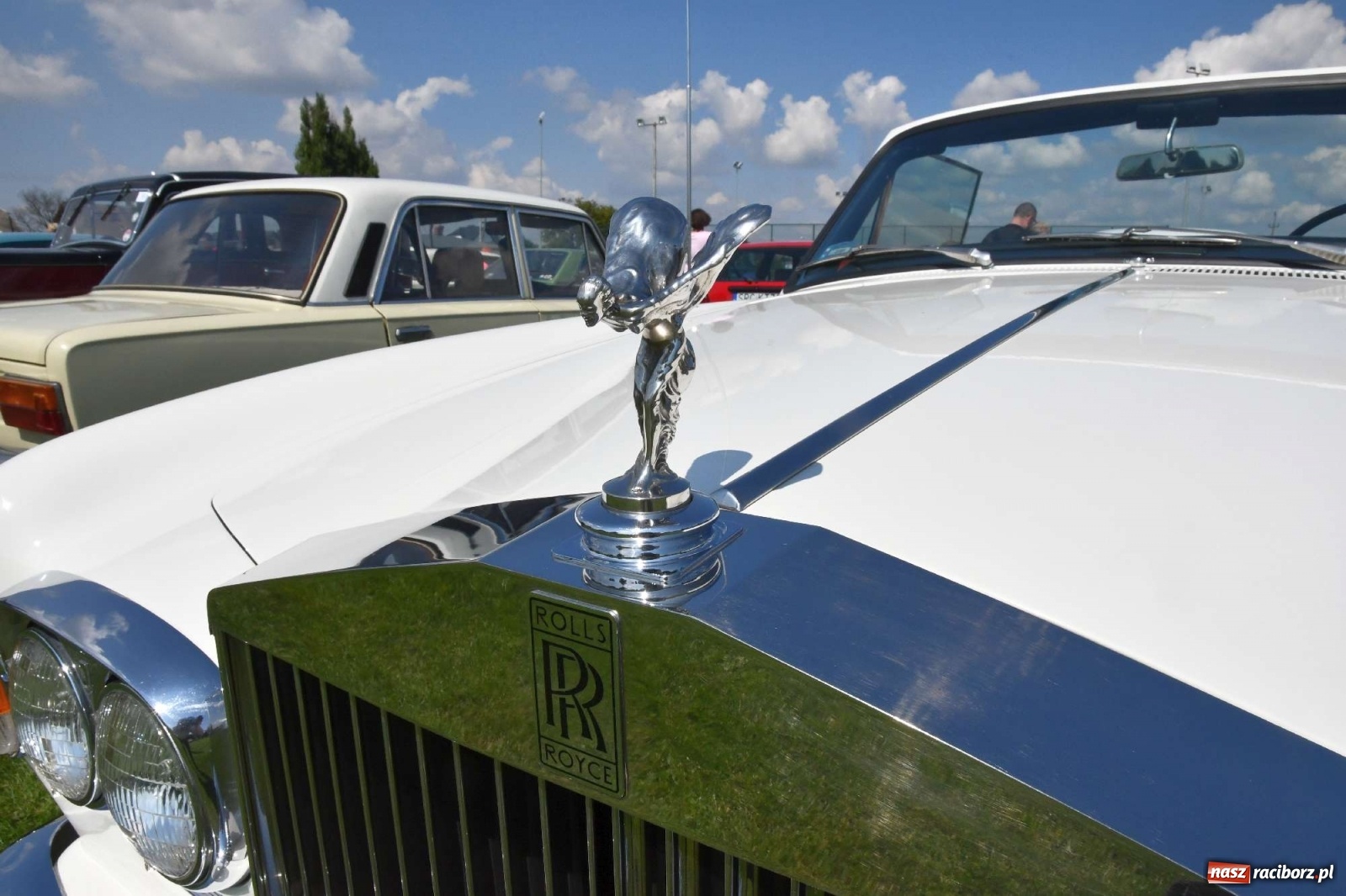 Zdjęcie w galerii na portalu naszraciborz.pl: W Zabełkowie i Tworkowie pokaz historii motoryzacji [FOTO i WIDEO] wiadomości z regionu