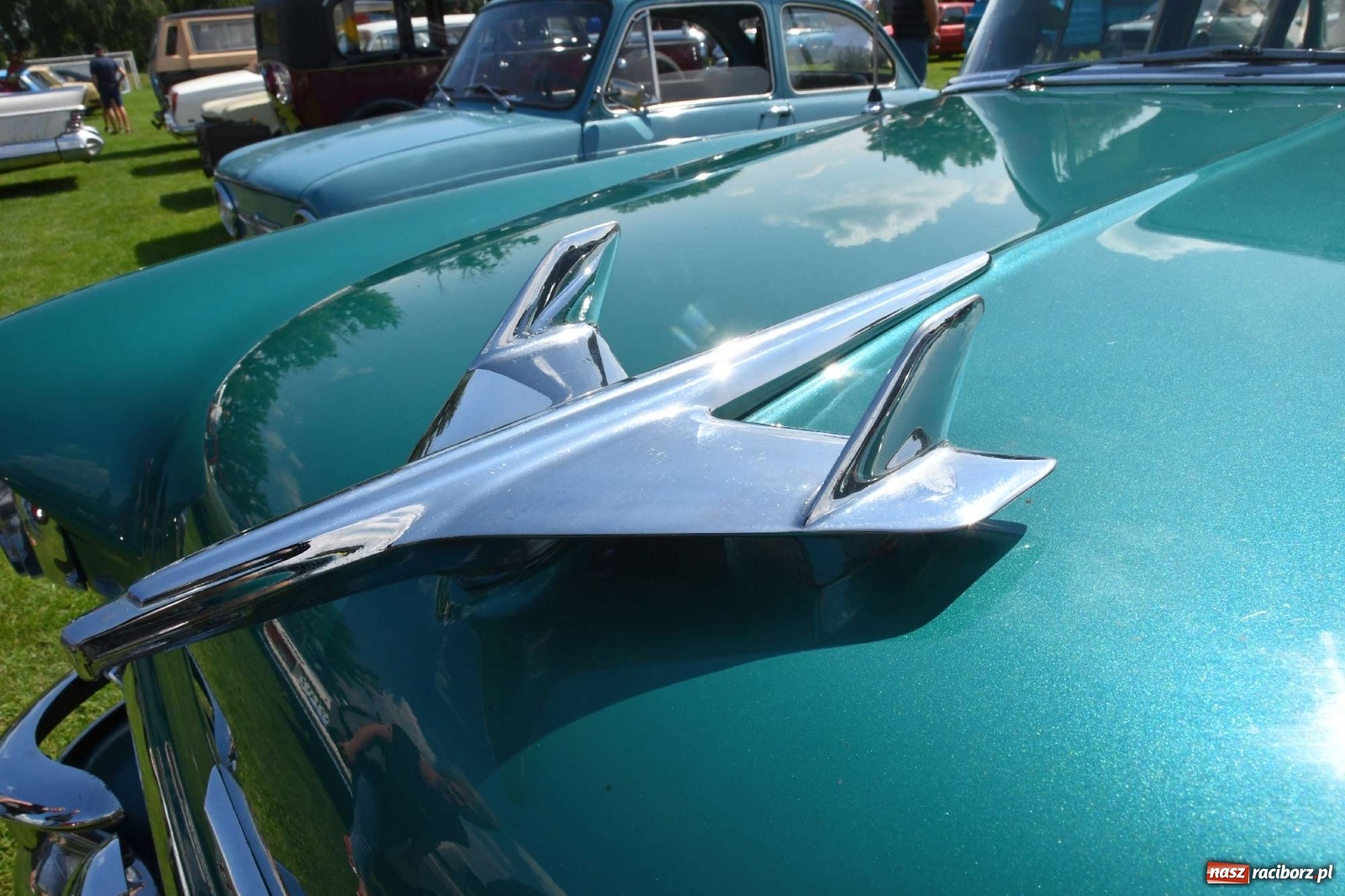 Zdjęcie w galerii na portalu naszraciborz.pl: W Zabełkowie i Tworkowie pokaz historii motoryzacji [FOTO i WIDEO] wiadomości z regionu