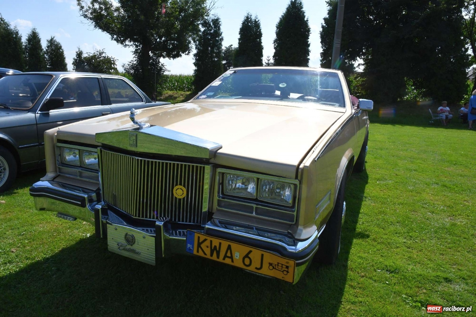 Zdjęcie w galerii na portalu naszraciborz.pl: W Zabełkowie i Tworkowie pokaz historii motoryzacji [FOTO i WIDEO] wiadomości z regionu