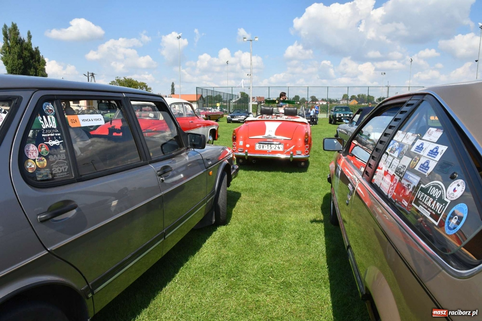 Zdjęcie w galerii na portalu naszraciborz.pl: W Zabełkowie i Tworkowie pokaz historii motoryzacji [FOTO i WIDEO] wiadomości z regionu