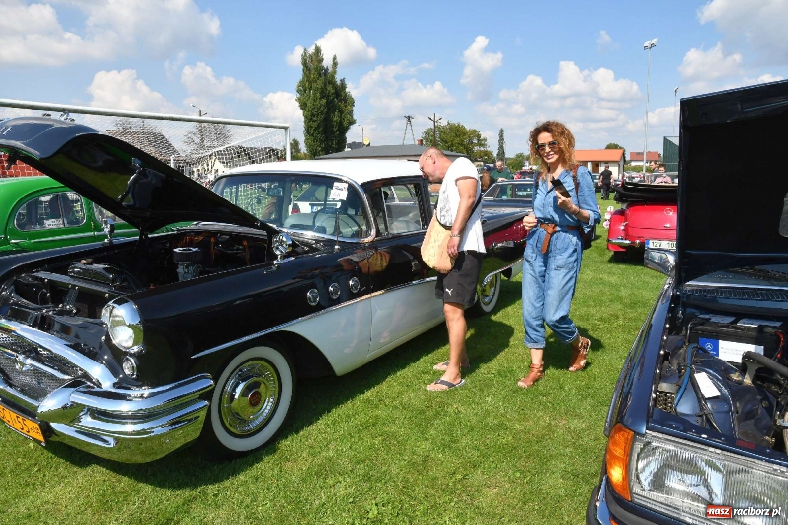 Zdjęcie w galerii na portalu naszraciborz.pl: W Zabełkowie i Tworkowie pokaz historii motoryzacji [FOTO i WIDEO] wiadomości z regionu