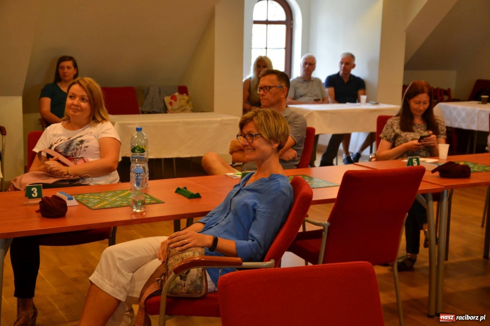 Zdjęcie w galerii na portalu naszraciborz.pl: Mistrzowie w układaniu słów rywalizują na raciborskim zamku wiadomości z regionu