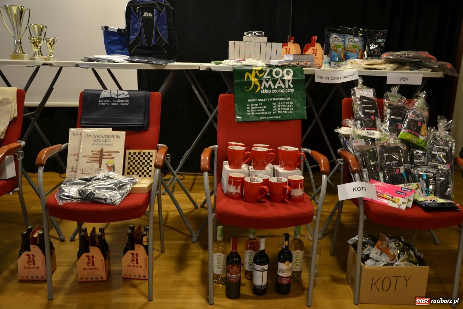 Zdjęcie w galerii na portalu naszraciborz.pl: Mistrzowie w układaniu słów rywalizują na raciborskim zamku wiadomości z regionu