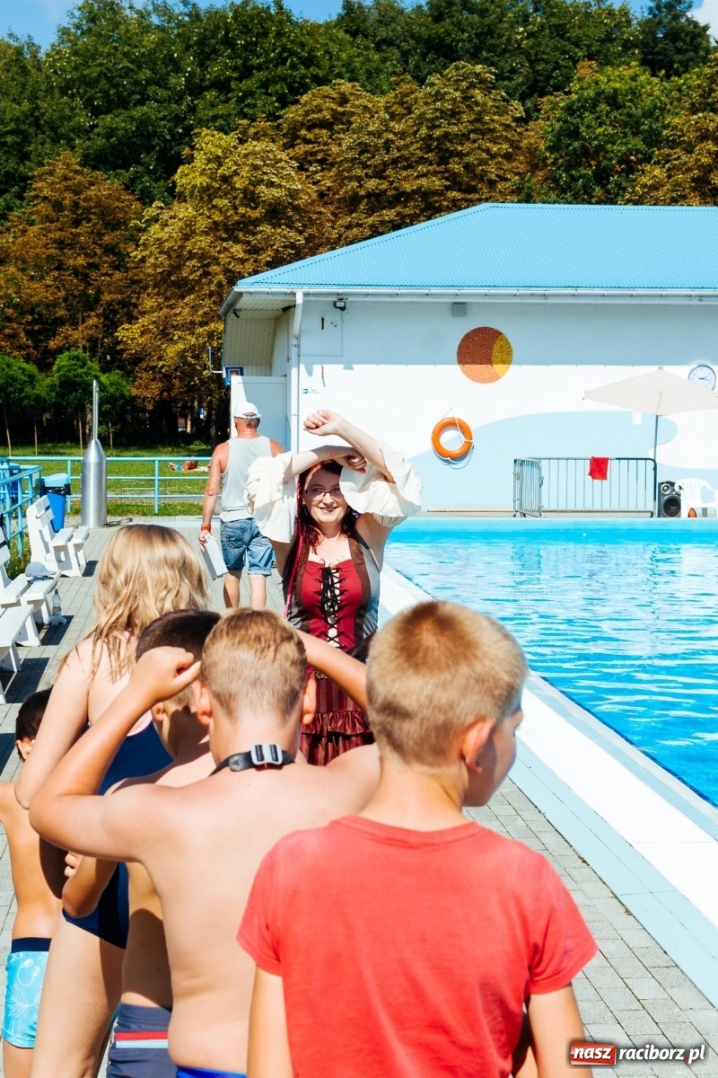Zdjęcie w galerii na portalu naszraciborz.pl: Basen pod Oborą jak Karaiby wiadomości z regionu