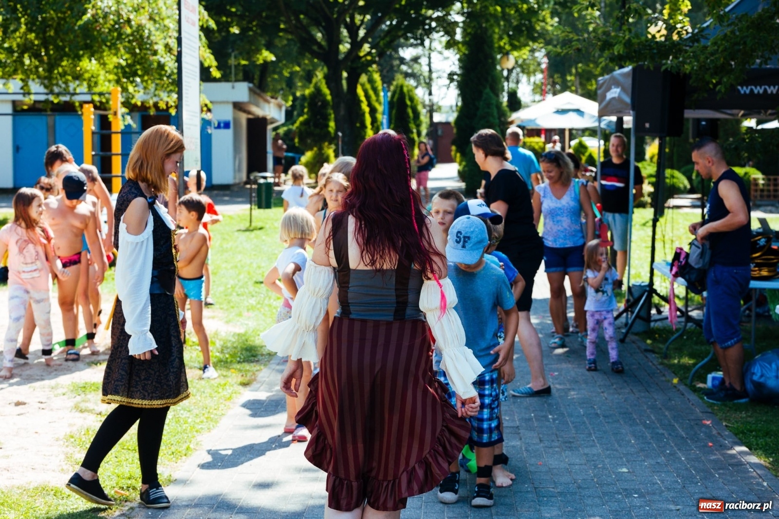 Zdjęcie w galerii na portalu naszraciborz.pl: Basen pod Oborą jak Karaiby wiadomości z regionu