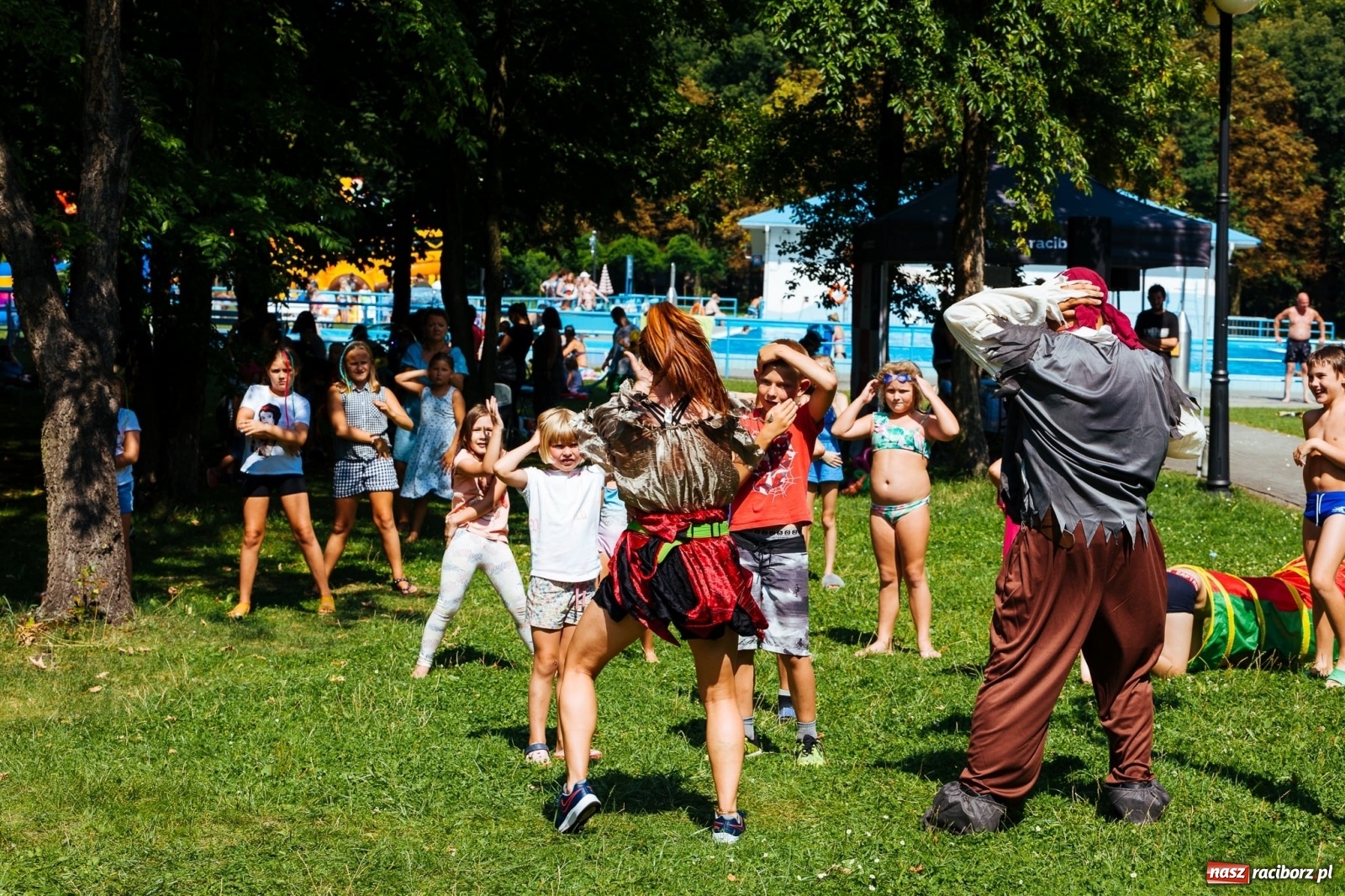 Zdjęcie w galerii na portalu naszraciborz.pl: Basen pod Oborą jak Karaiby wiadomości z regionu
