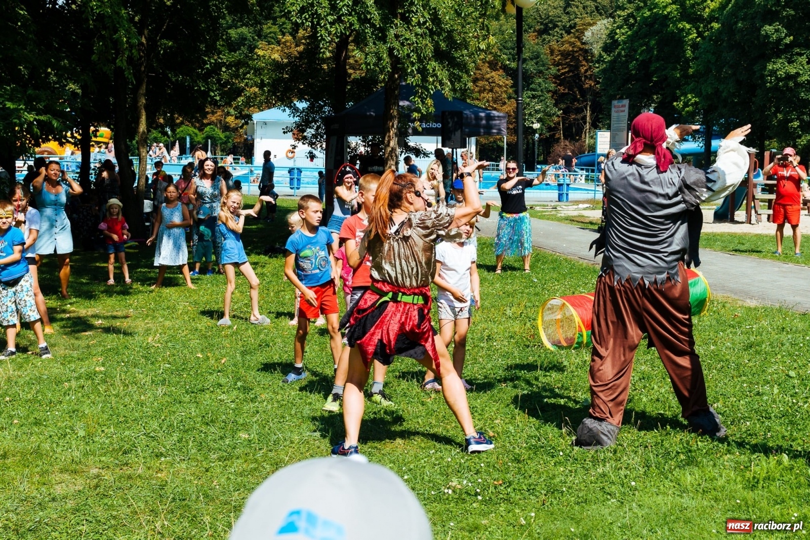 Zdjęcie w galerii na portalu naszraciborz.pl: Basen pod Oborą jak Karaiby wiadomości z regionu