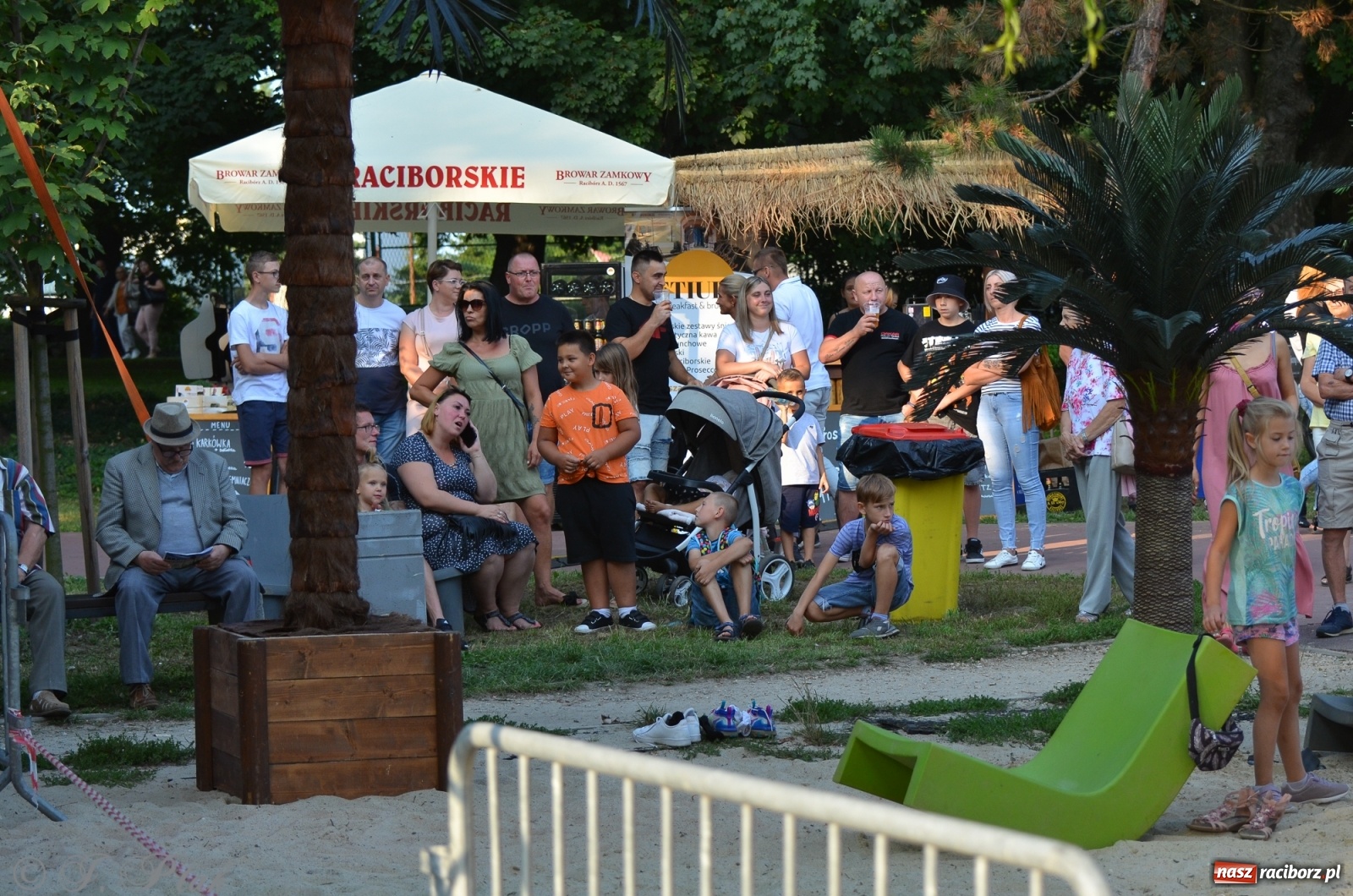 Zdjęcie w galerii na portalu naszraciborz.pl: Nad Odrą jak na Jamajce. Dni Raciborza w rytmach reggae wiadomości z regionu