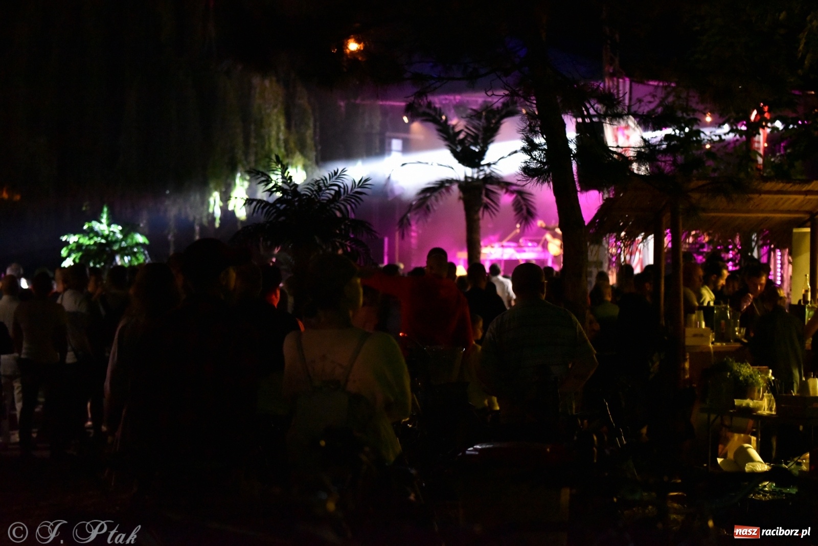 Zdjęcie w galerii na portalu naszraciborz.pl: Nad Odrą jak na Jamajce. Dni Raciborza w rytmach reggae wiadomości z regionu