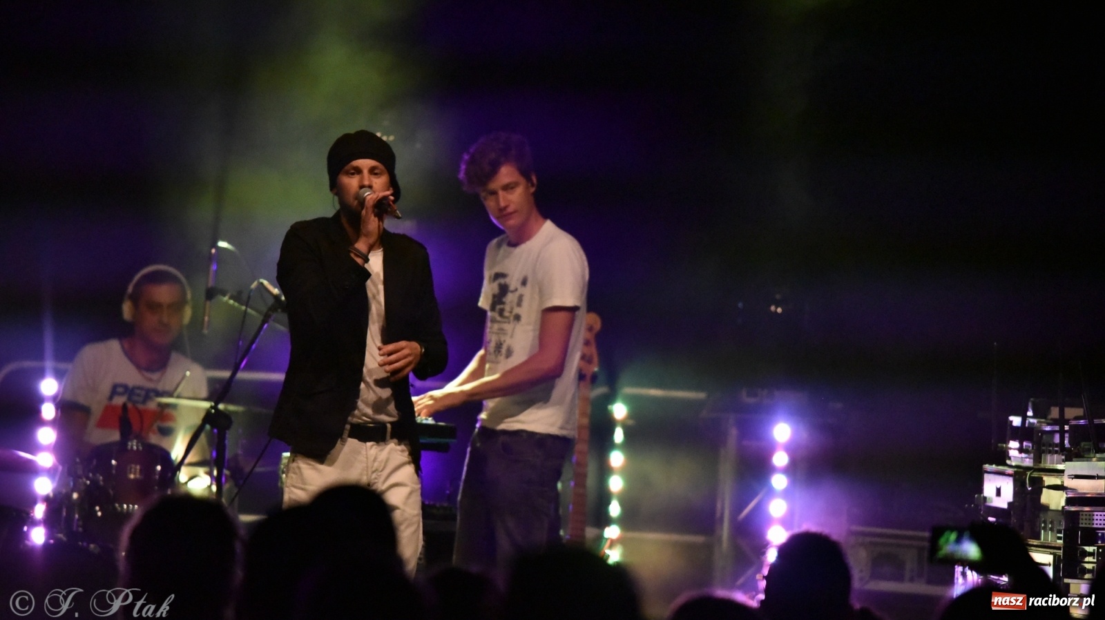 Zdjęcie w galerii na portalu naszraciborz.pl: Nad Odrą jak na Jamajce. Dni Raciborza w rytmach reggae wiadomości z regionu